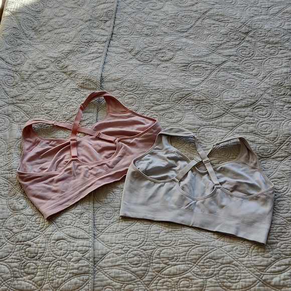 Puma XL mid-impact sports bras - Picture 3 of 4